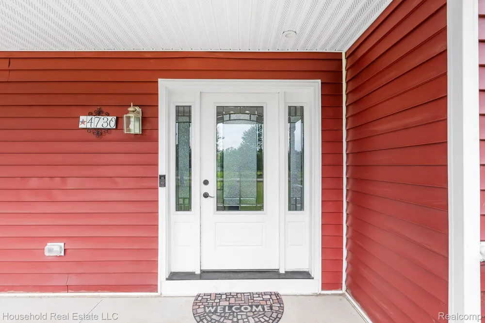4730 River Hill Drive China Township, MI 48054