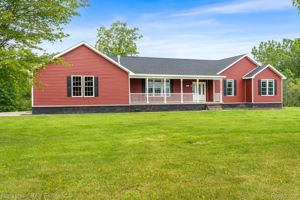 4730 River Hill Drive China Township, MI 48054