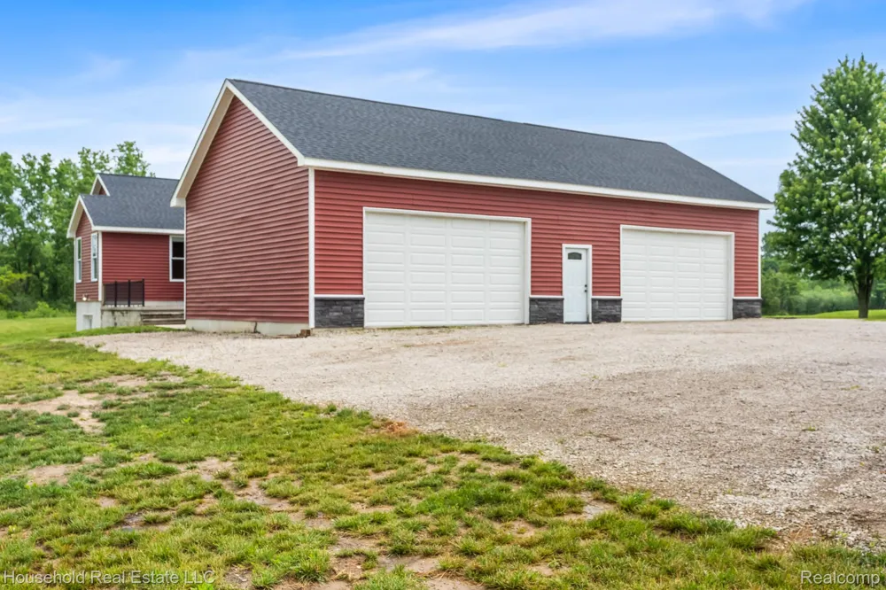 4730 River Hill Drive China Township, MI 48054