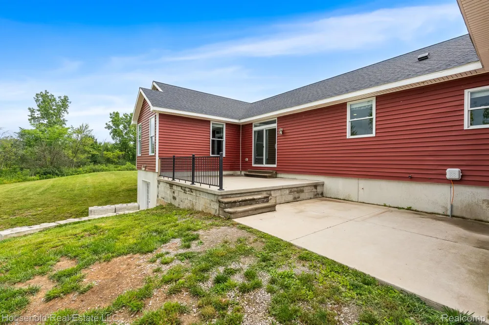 4730 River Hill Drive China Township, MI 48054