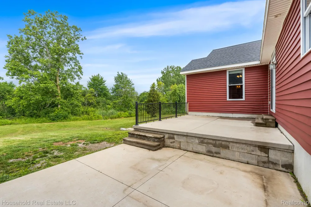 4730 River Hill Drive China Township, MI 48054
