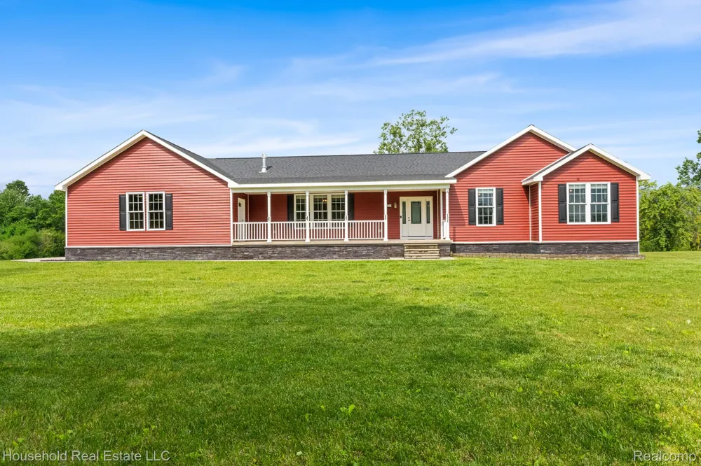 4730 River Hill Drive China Township, MI 48054