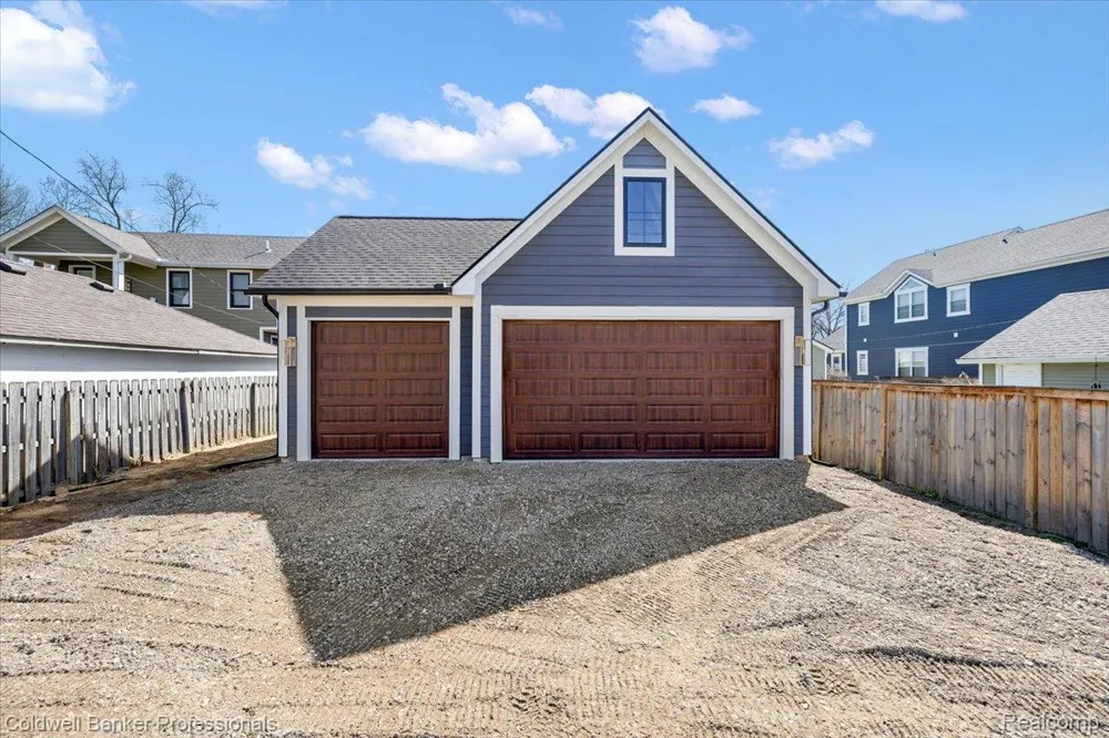 935 Simpson Street Plymouth City, MI 48170