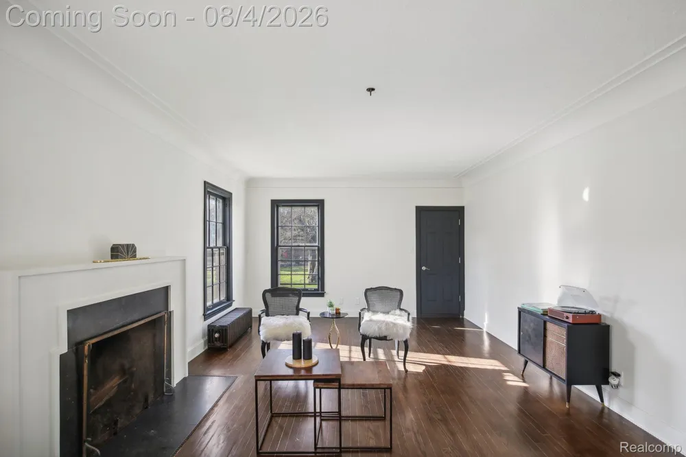 276 Lewiston Road Grosse Pointe Farms City, MI 48236