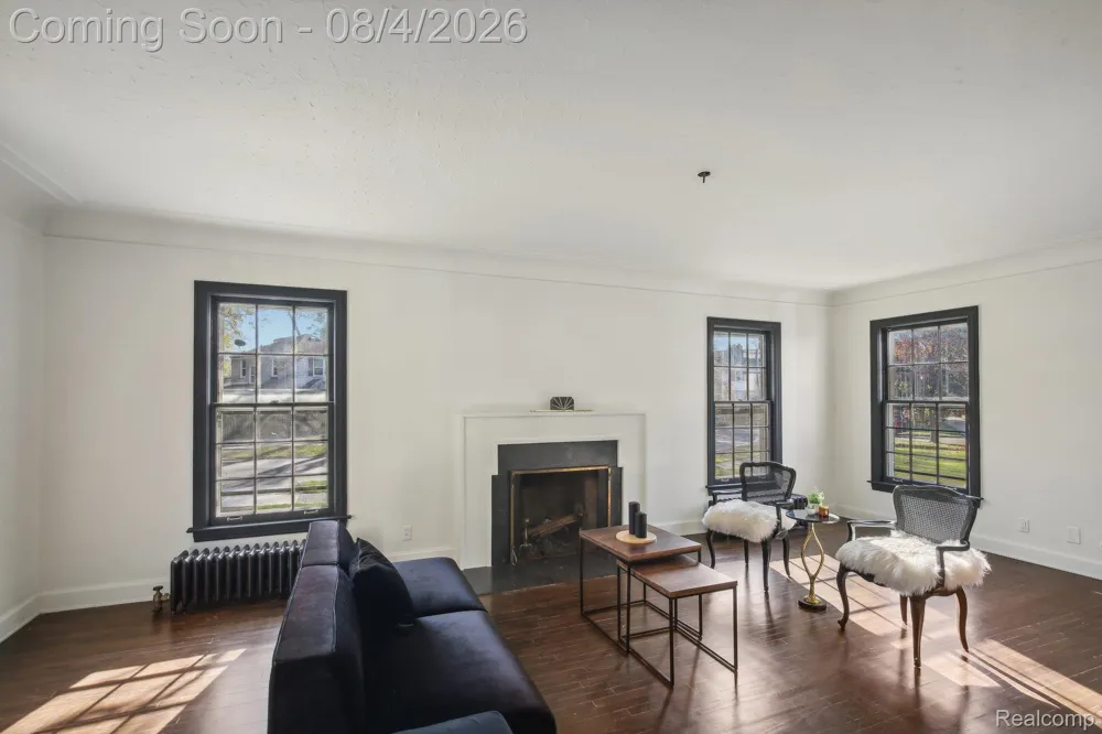 276 Lewiston Road Grosse Pointe Farms City, MI 48236