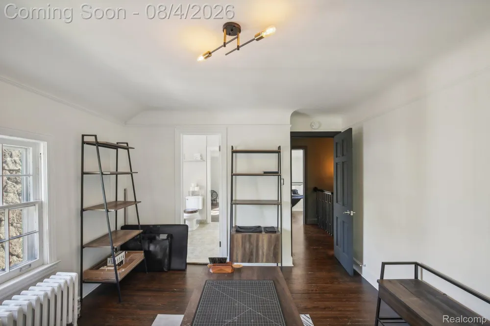 276 Lewiston Road Grosse Pointe Farms City, MI 48236
