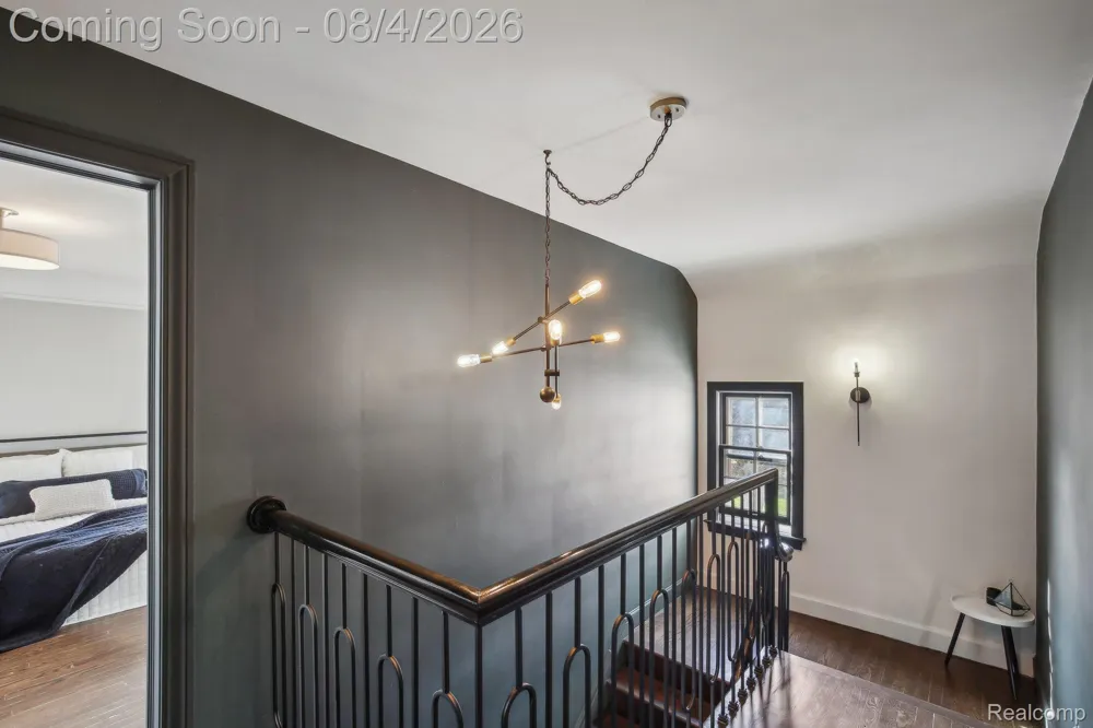 276 Lewiston Road Grosse Pointe Farms City, MI 48236