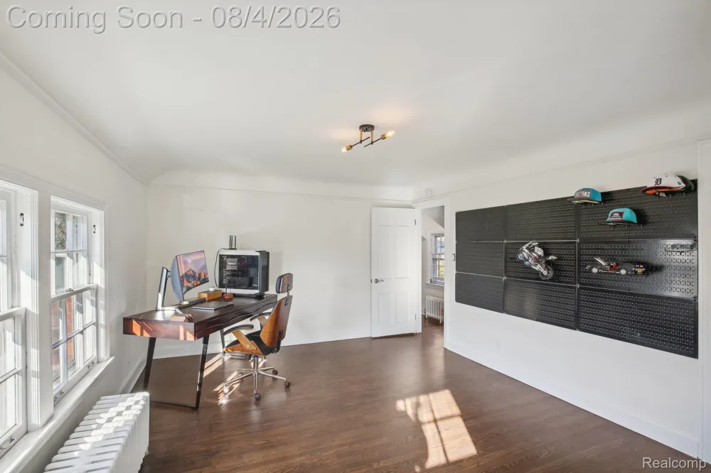276 Lewiston Road Grosse Pointe Farms City, MI 48236