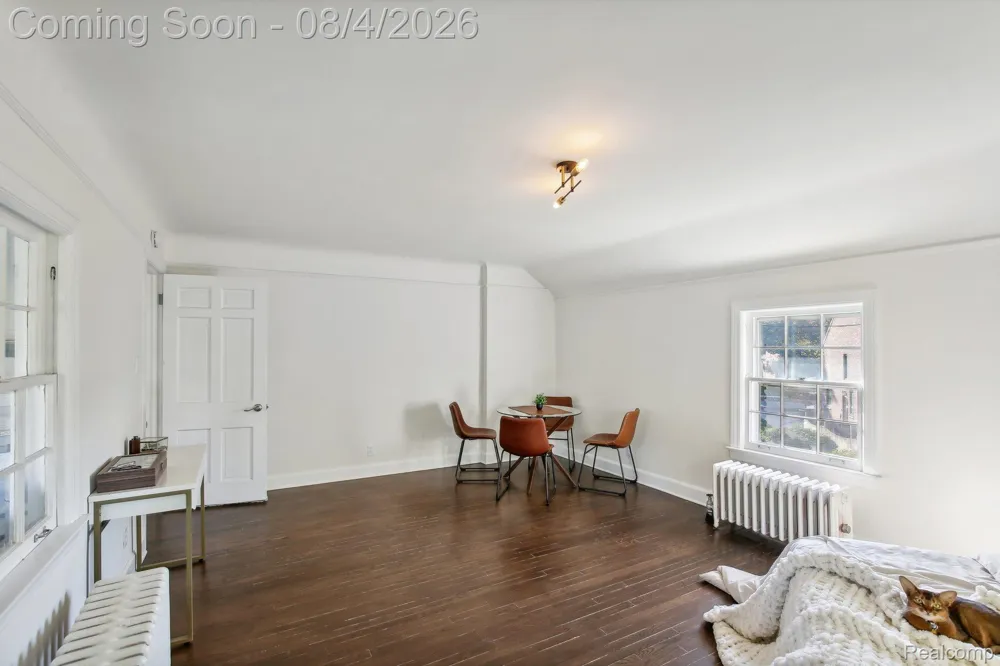 276 Lewiston Road Grosse Pointe Farms City, MI 48236