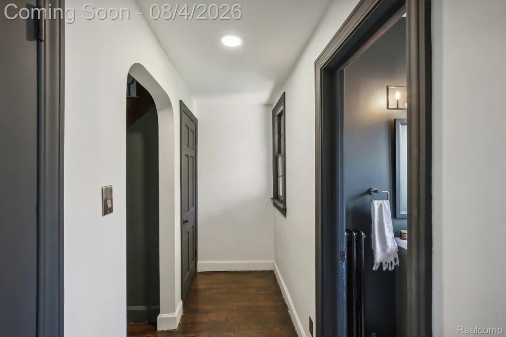 276 Lewiston Road Grosse Pointe Farms City, MI 48236