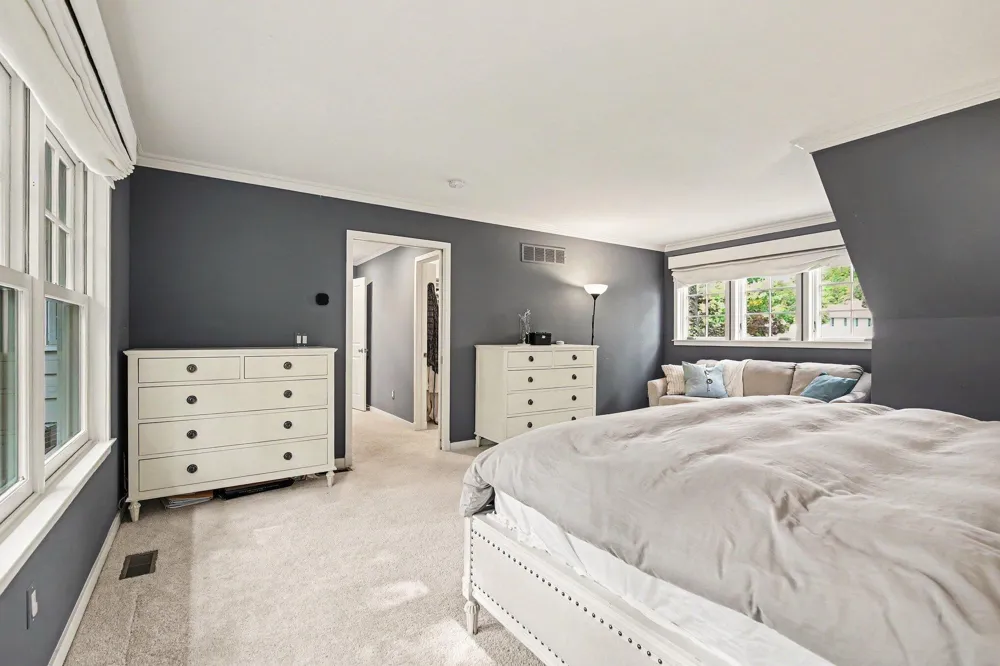 9 E Heatheridge Street Ann Arbor City, MI 48104