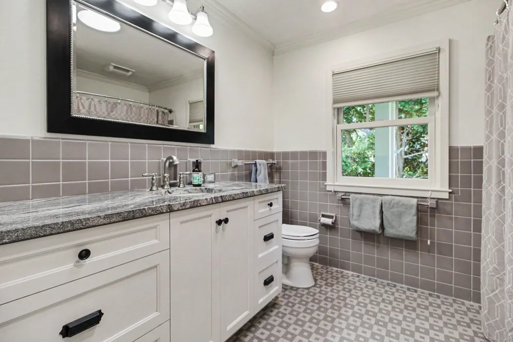 9 E Heatheridge Street Ann Arbor City, MI 48104