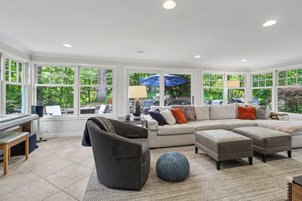 9 E Heatheridge Street Ann Arbor City, MI 48104