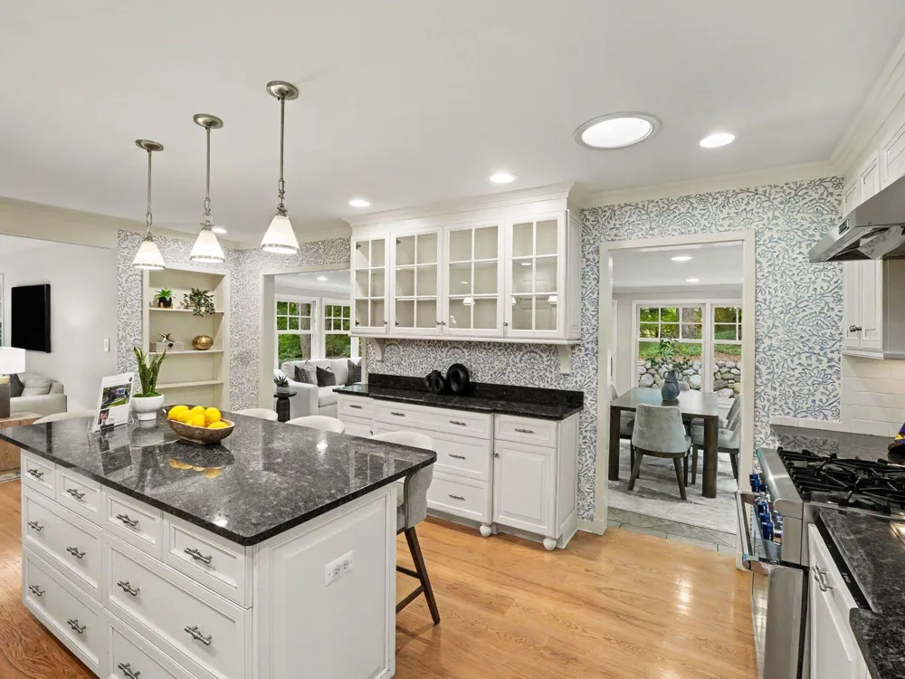 9 E Heatheridge Street Ann Arbor City, MI 48104