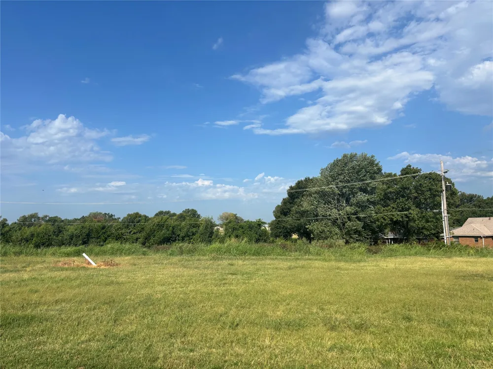 219 Beecher Bartlesville, OK 74006
