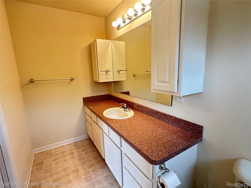 5164 Sandalwood Circle Grand Blanc Charter Township, MI 48439