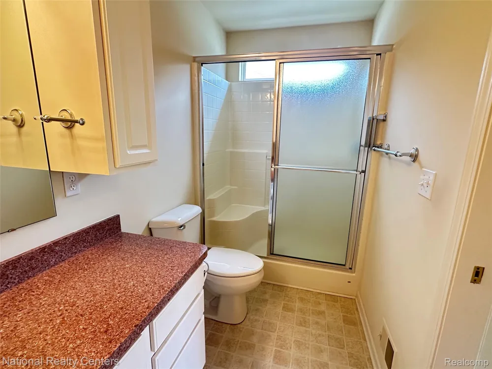 5164 Sandalwood Circle Grand Blanc Charter Township, MI 48439