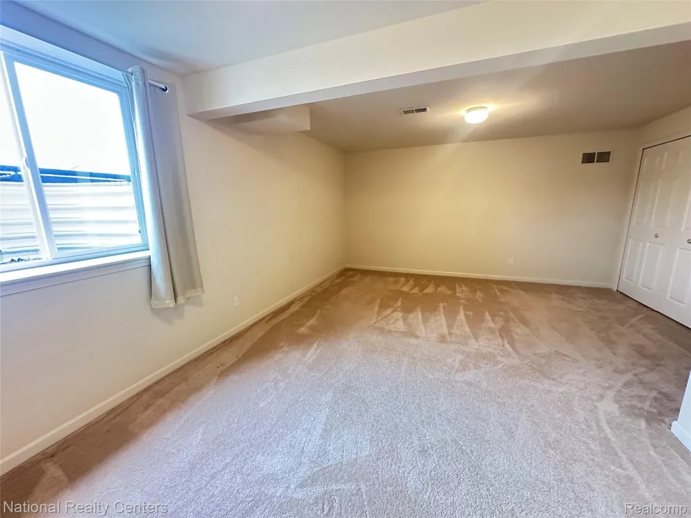 5164 Sandalwood Circle Grand Blanc Charter Township, MI 48439