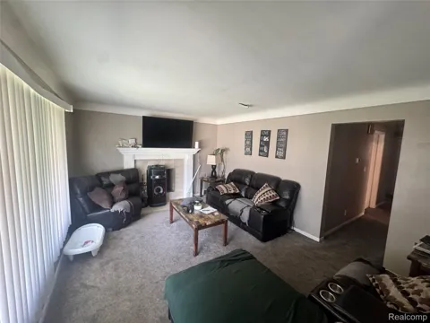22122 Kelly Road