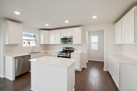 615 Harvest Way