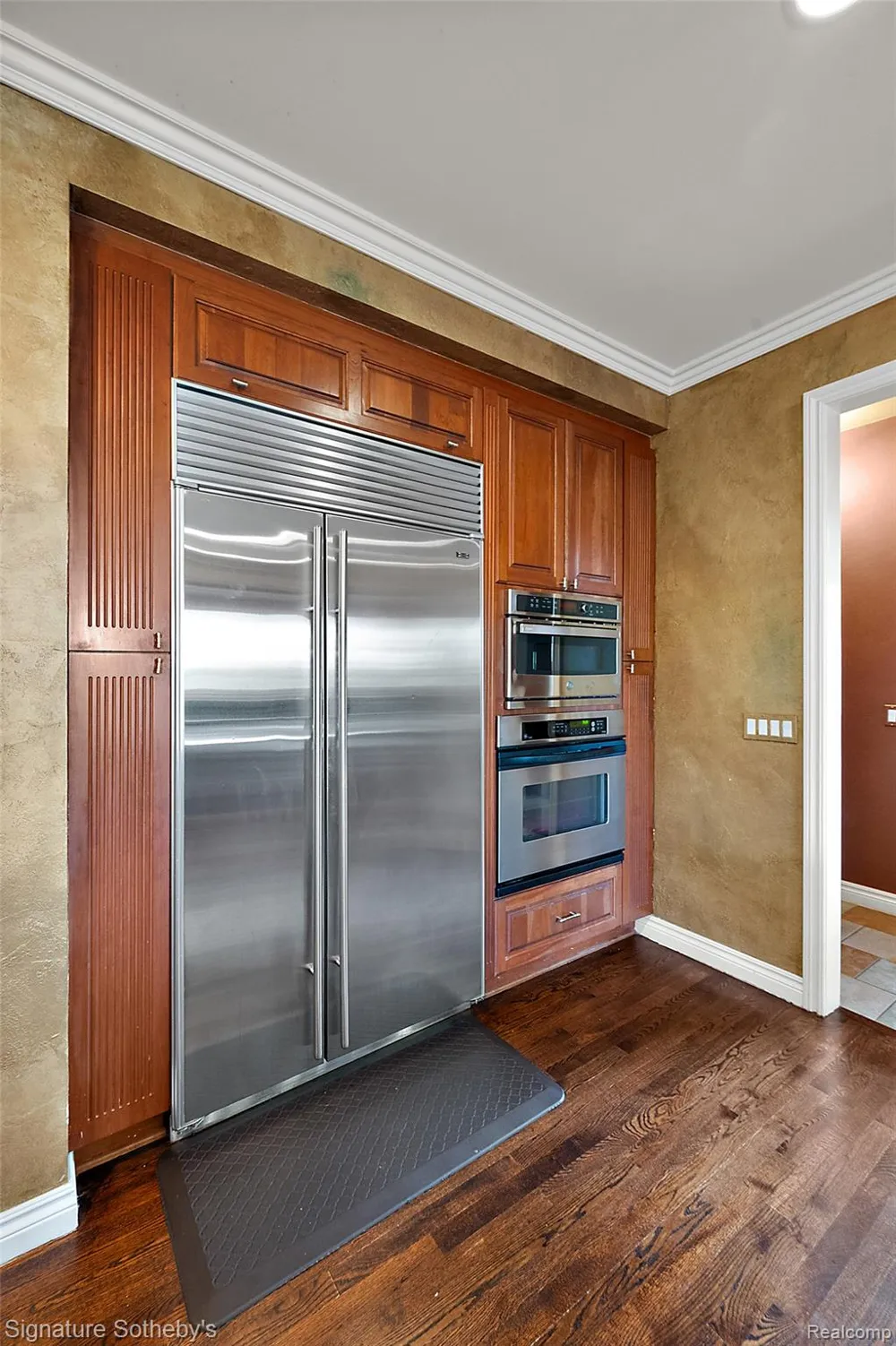 17862 Parkshore Drive Northville Township, MI 48168