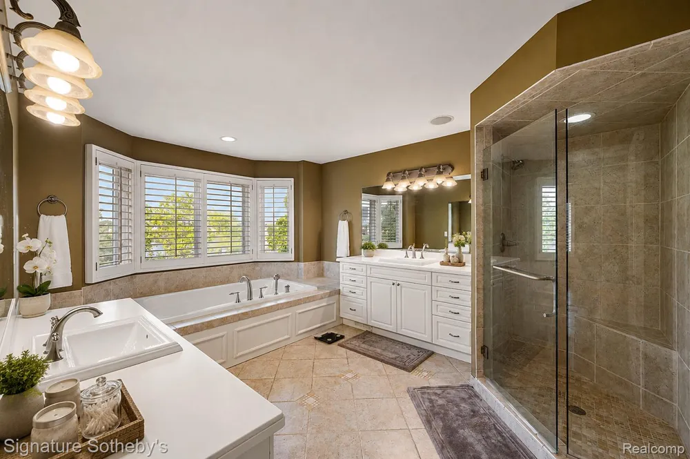 17862 Parkshore Drive Northville Township, MI 48168