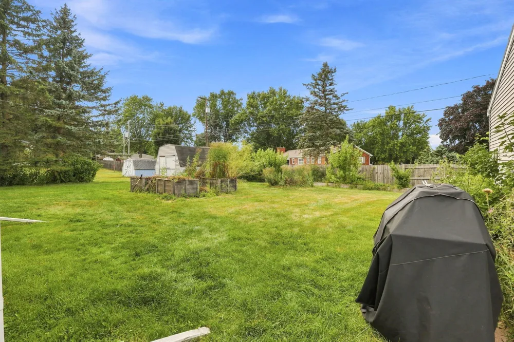 2069 Packard Highway Eaton Township, MI 48813