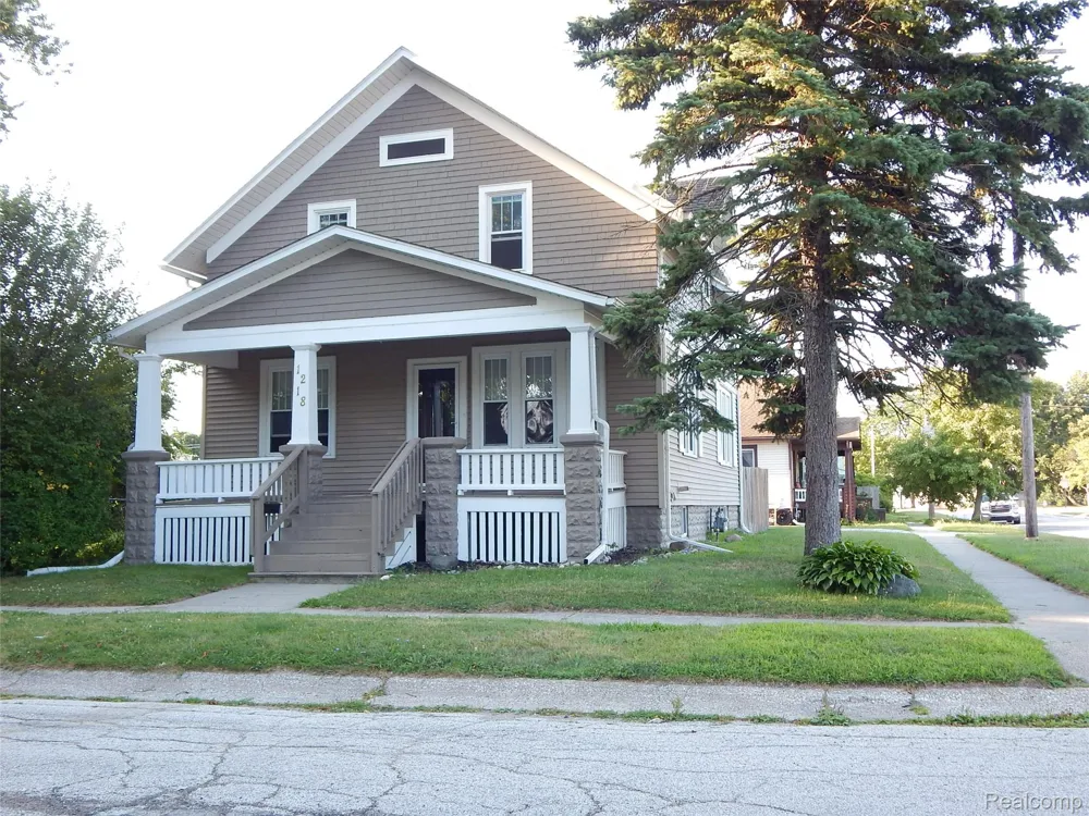 1218 Stanton Street Port Huron City, MI 48060
