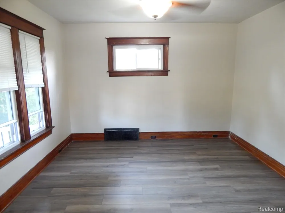 1218 Stanton Street Port Huron City, MI 48060