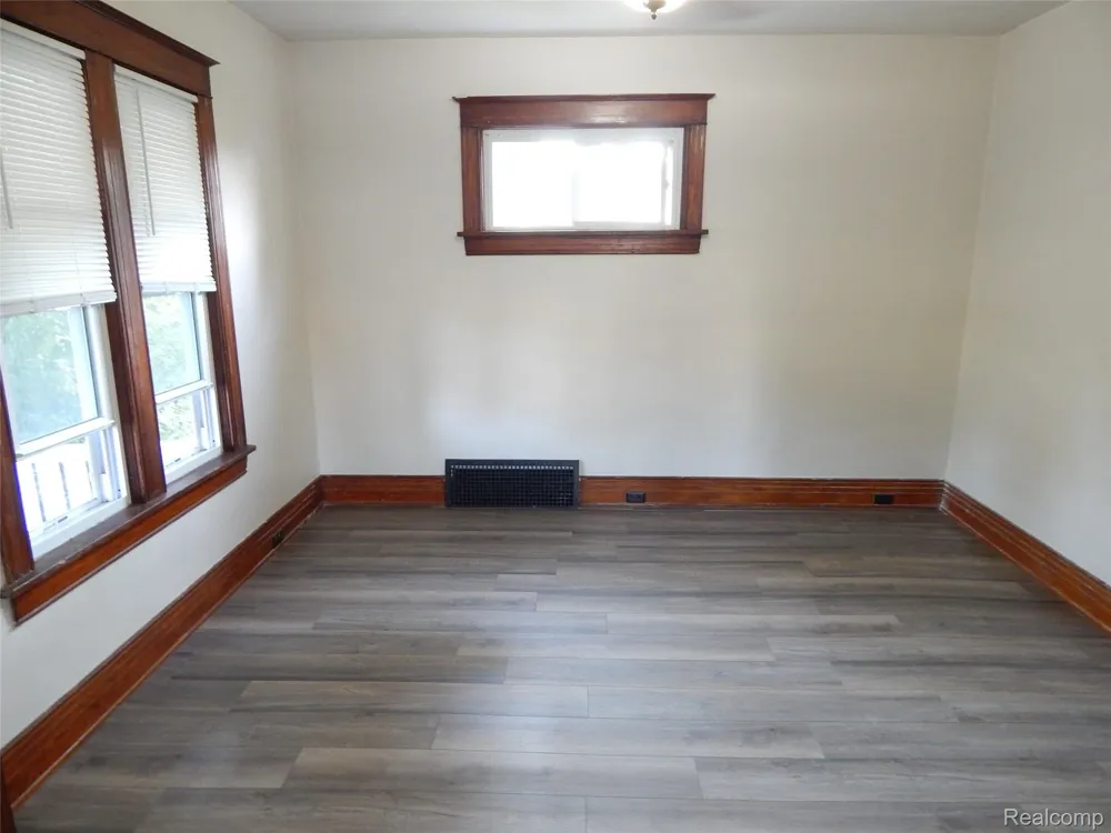 1218 Stanton Street Port Huron City, MI 48060