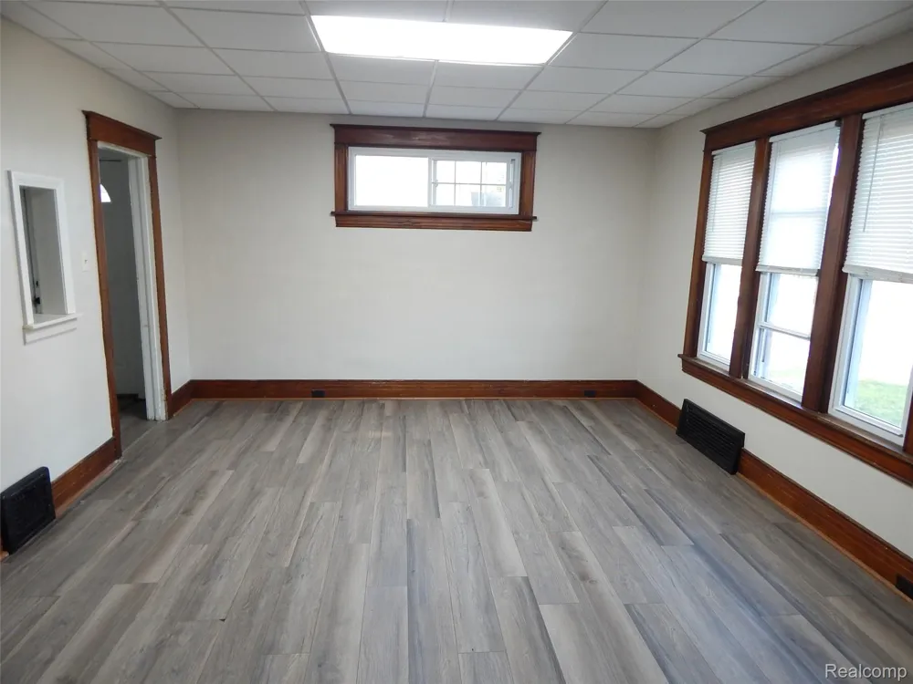 1218 Stanton Street Port Huron City, MI 48060