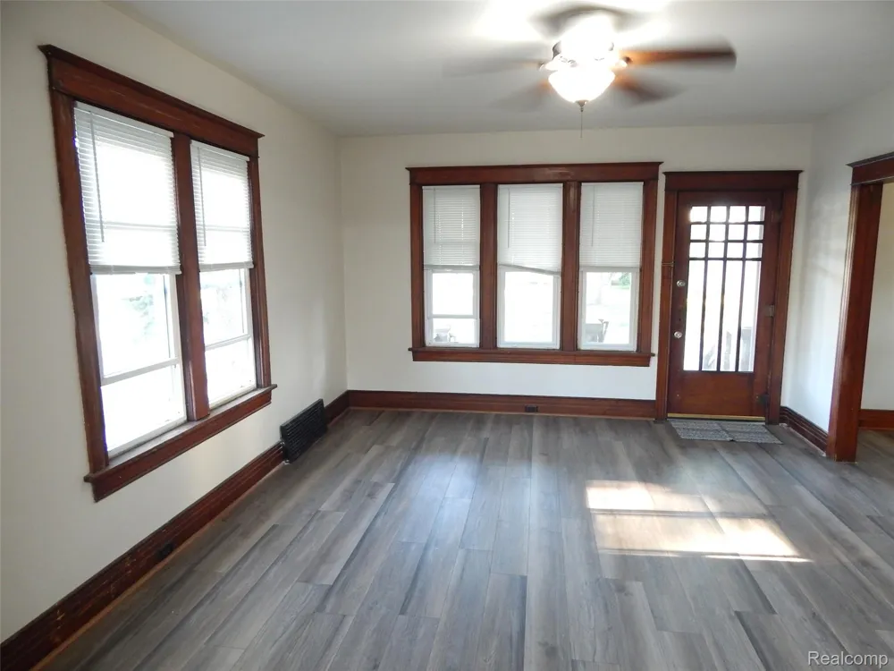 1218 Stanton Street Port Huron City, MI 48060