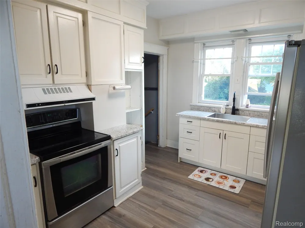 1218 Stanton Street Port Huron City, MI 48060