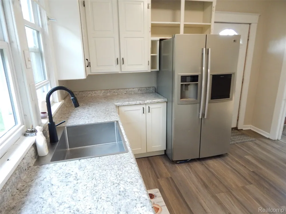 1218 Stanton Street Port Huron City, MI 48060