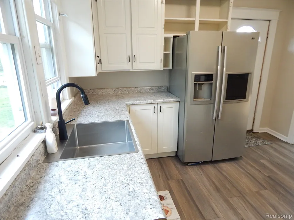 1218 Stanton Street Port Huron City, MI 48060