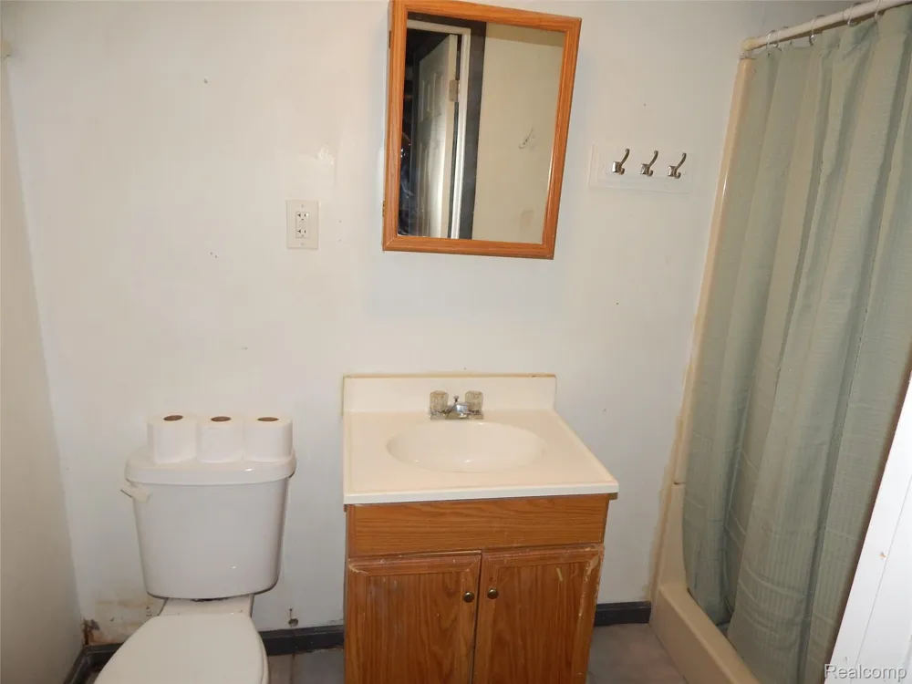 1218 Stanton Street Port Huron City, MI 48060
