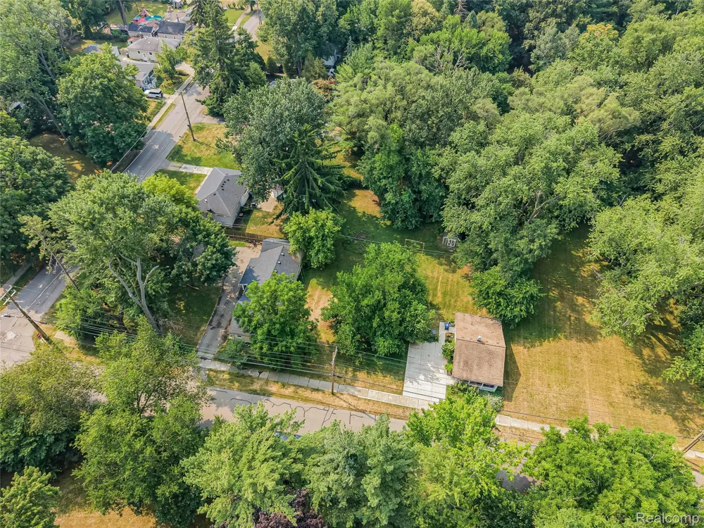 26747 Vassar Avenue Redford Charter Township, MI 48240