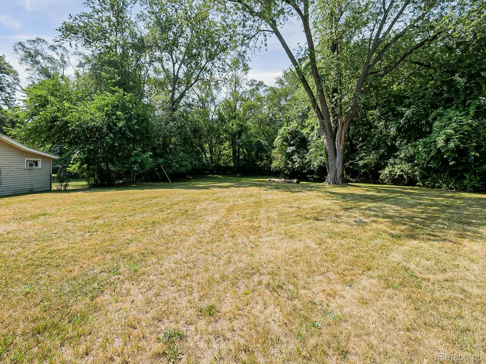 26747 Vassar Avenue Redford Charter Township, MI 48240