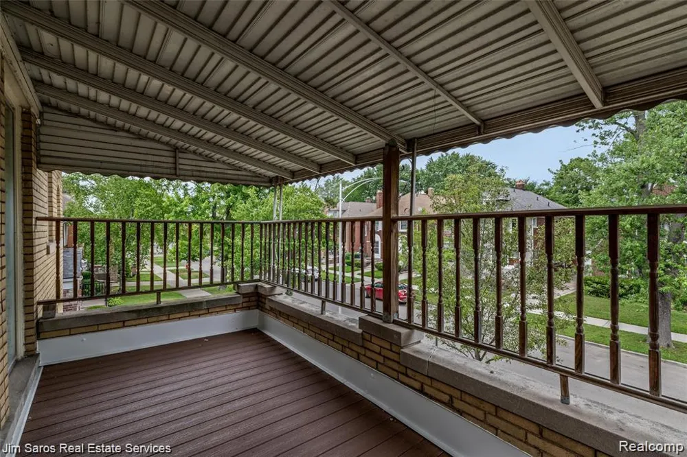 1413 Somerset Grosse Pointe Park City, MI 48230