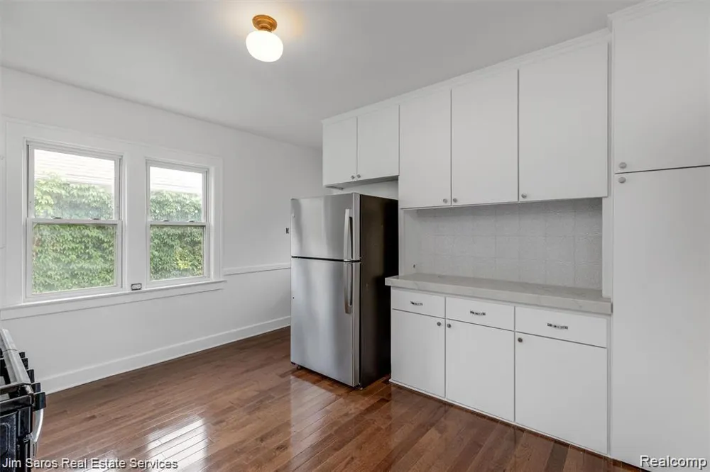 1413 Somerset Grosse Pointe Park City, MI 48230