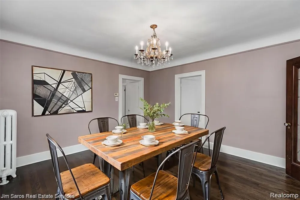 1413 Somerset Grosse Pointe Park City, MI 48230