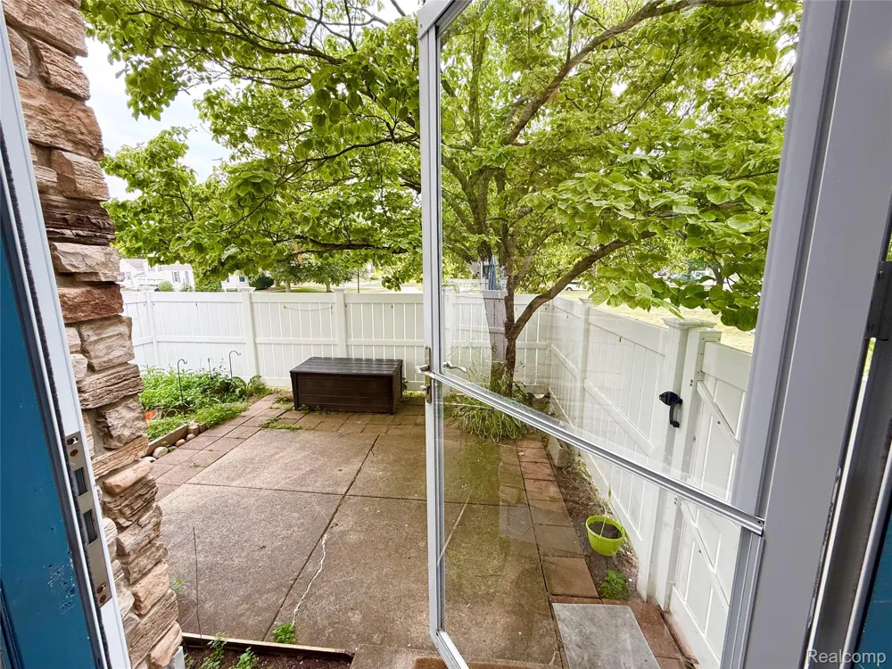 41732 Onaway Drive Novi City, MI 48167