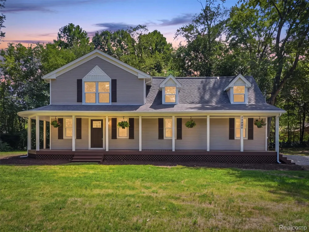 25980 Lyman Lane Lyon Charter Township, MI 48165