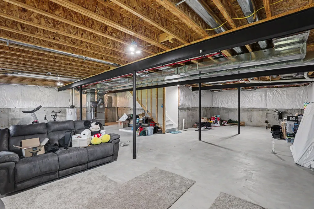 8580 Pioneer Street Washington Township, MI 48094