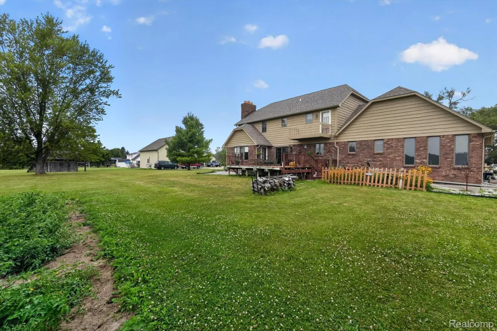 10454 E Bristol Road Davison Township, MI 48423