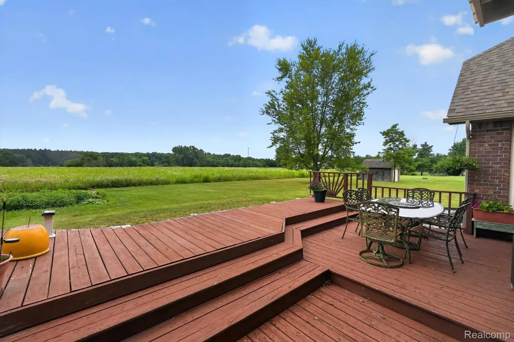 10454 E Bristol Road Davison Township, MI 48423