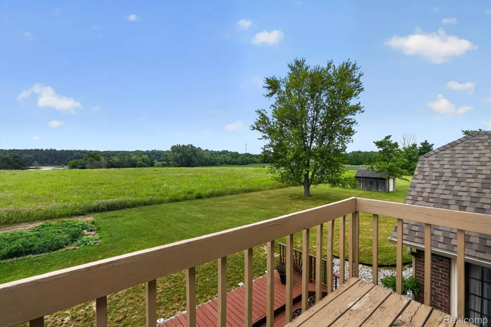 10454 E Bristol Road Davison Township, MI 48423