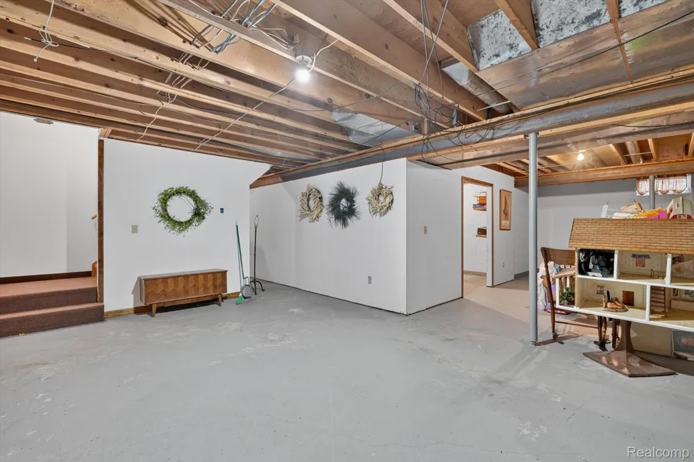 10454 E Bristol Road Davison Township, MI 48423