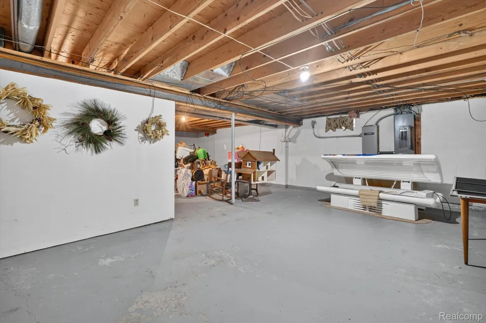 10454 E Bristol Road Davison Township, MI 48423