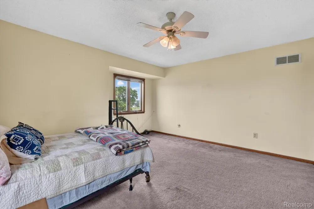 10454 E Bristol Road Davison Township, MI 48423